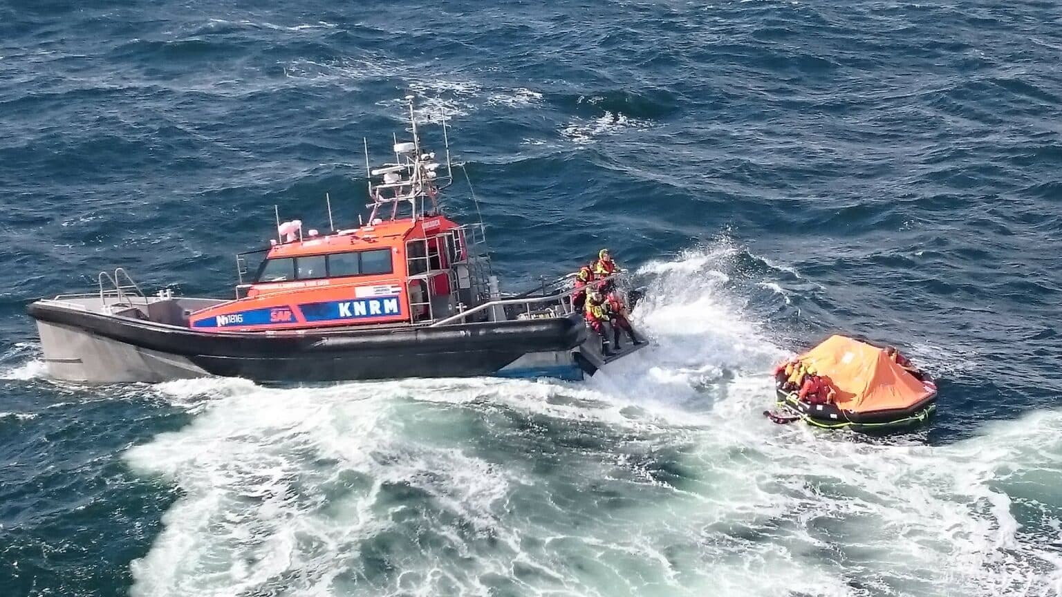 #08 – Schip maakt water